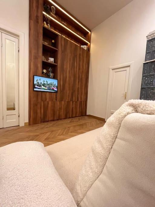Littlehouse- Entire Property For Maximum 4 People Bucureşti Eksteriør bilde